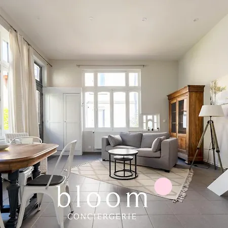 Loft Independant Avec Parking Prive Apartamento